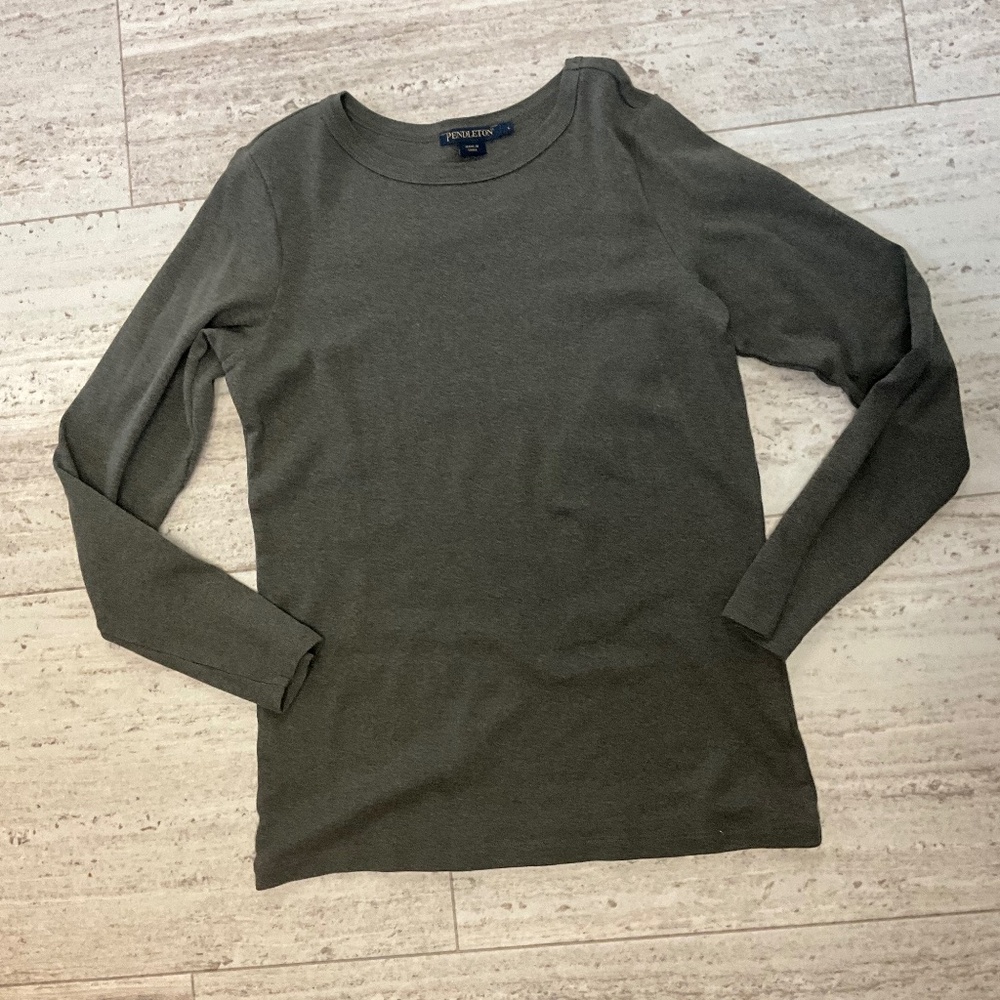 Pendleton Women’s 100% cotton L scoop necked long sleeved Brown Tee Shirt